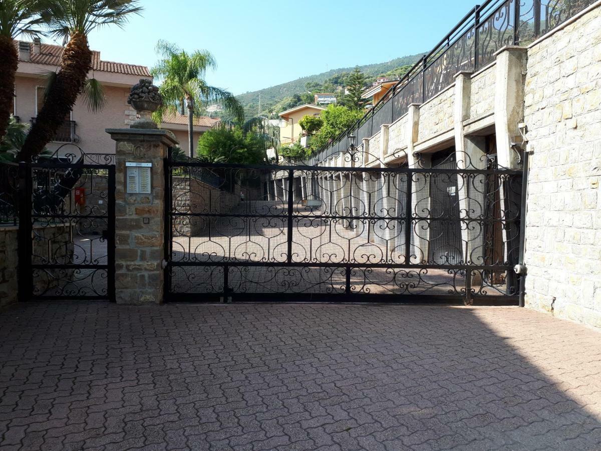 דירות אוספדלטי Rifugio Societa Semplice מראה חיצוני תמונה